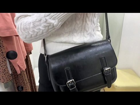 ❤️ Masturbation ampahibemaso ny tanora bitch FeralBerry miaraka amin'ny dildo ao amin'ny efitrano fitting ️❌ Voasary vetaveta fotsiny aminay mg.makesexnotwar.ru ❤